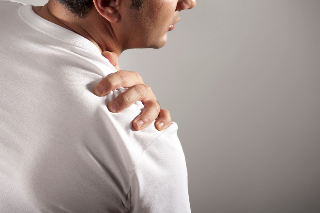 Saiba mais sobre luxação de ombro, lesão muito comum em adultos e como ocorre o seu processo de restauração